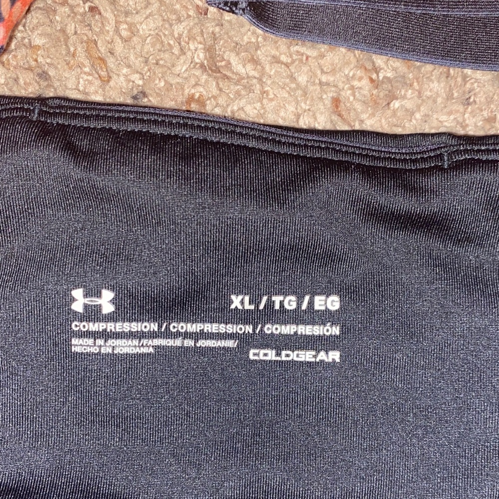 Women’s Under Armor Compression Bundle - image 5
